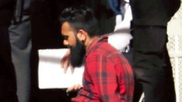 Both suspects in custody. Suspects appear to be of Middle Eastern appearance. Eyewitness accounts state that bystanders apprehended the suspects before Police arrived. Police have not ruled out terrorism as the motivation. Images - @FairfaxMedia   