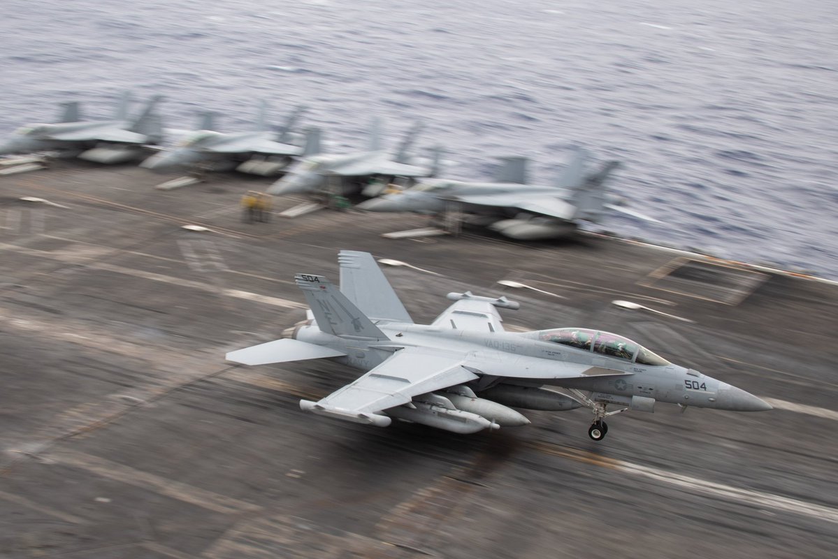 USA: US Navy photos showing the aircraft carrier USS Carl Vinson (CVN 70) conducting flight operations in the Philippine Sea. The Carl Vinson Carrier Strike Group is deployed with the U.S. 7th Fleet