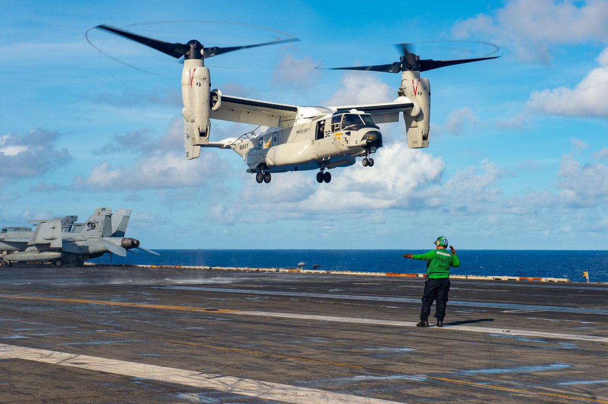 USA: US Navy photos showing the aircraft carrier USS Carl Vinson (CVN 70) conducting flight operations in the Philippine Sea. The Carl Vinson Carrier Strike Group is deployed with the U.S. 7th Fleet